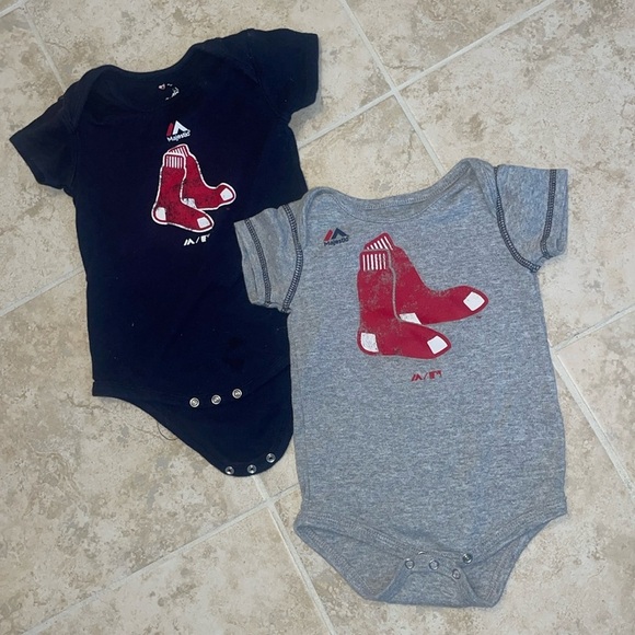2-Piece Baby Boy Size 18M Red Sox Onesies​ - Picture 1 of 7